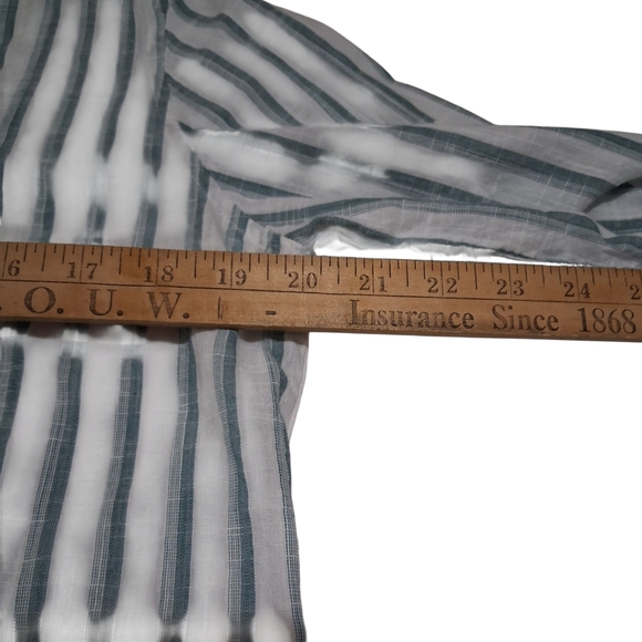 SALE EUC Women's norah Sz. M White/Blue Striped Long Sleeve Shirt - Picture 7 of 12
